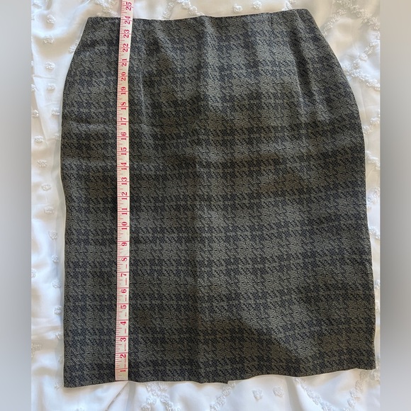 Oscar de la Renta houndstooth plaid olive green blazer skirt suit set - Picture 11 of 13